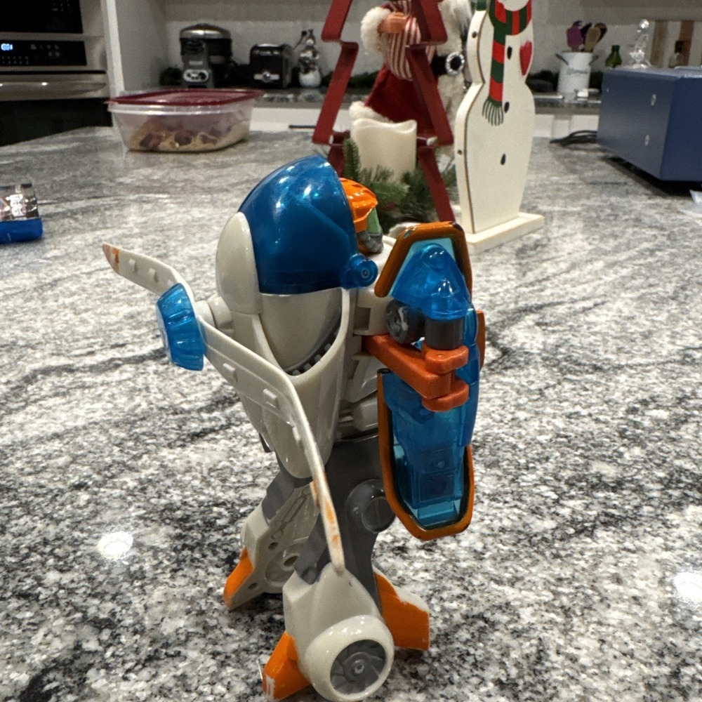 TRANSFORMERS Rescue Bots‎ BLADES The Copter-Bot  Energize Series 2013 #28 - Picture 9 of 10